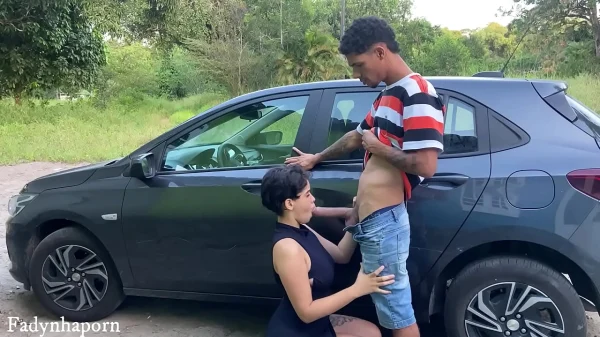 Foda na rua com novinha rabuda